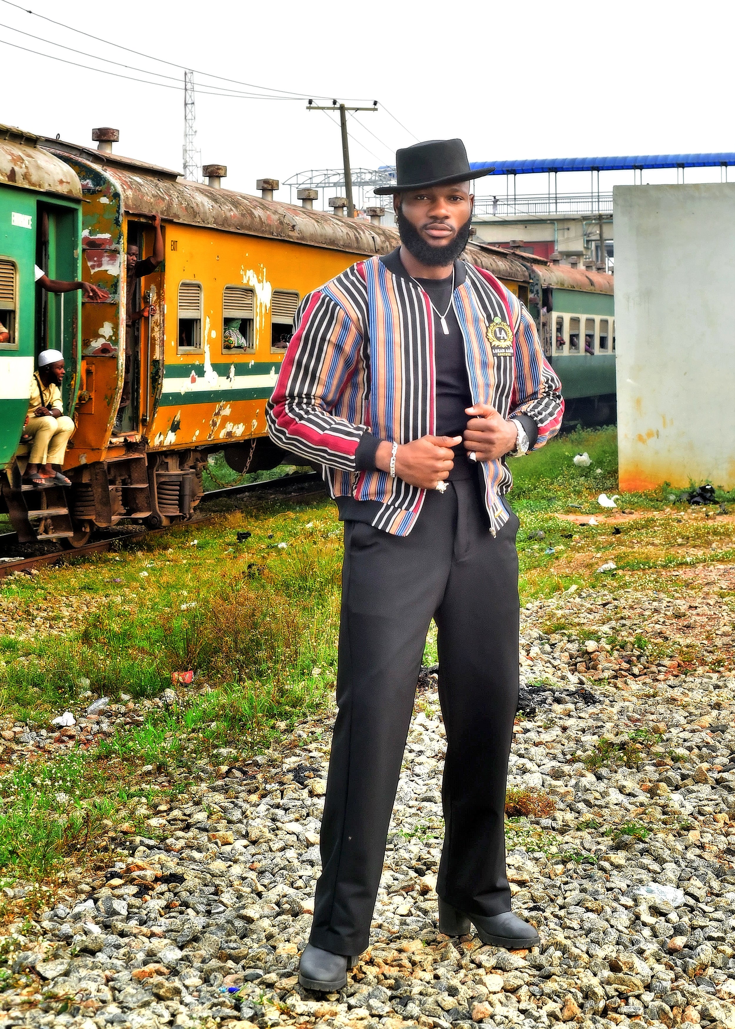 ÀKÍN – The Brave Edition