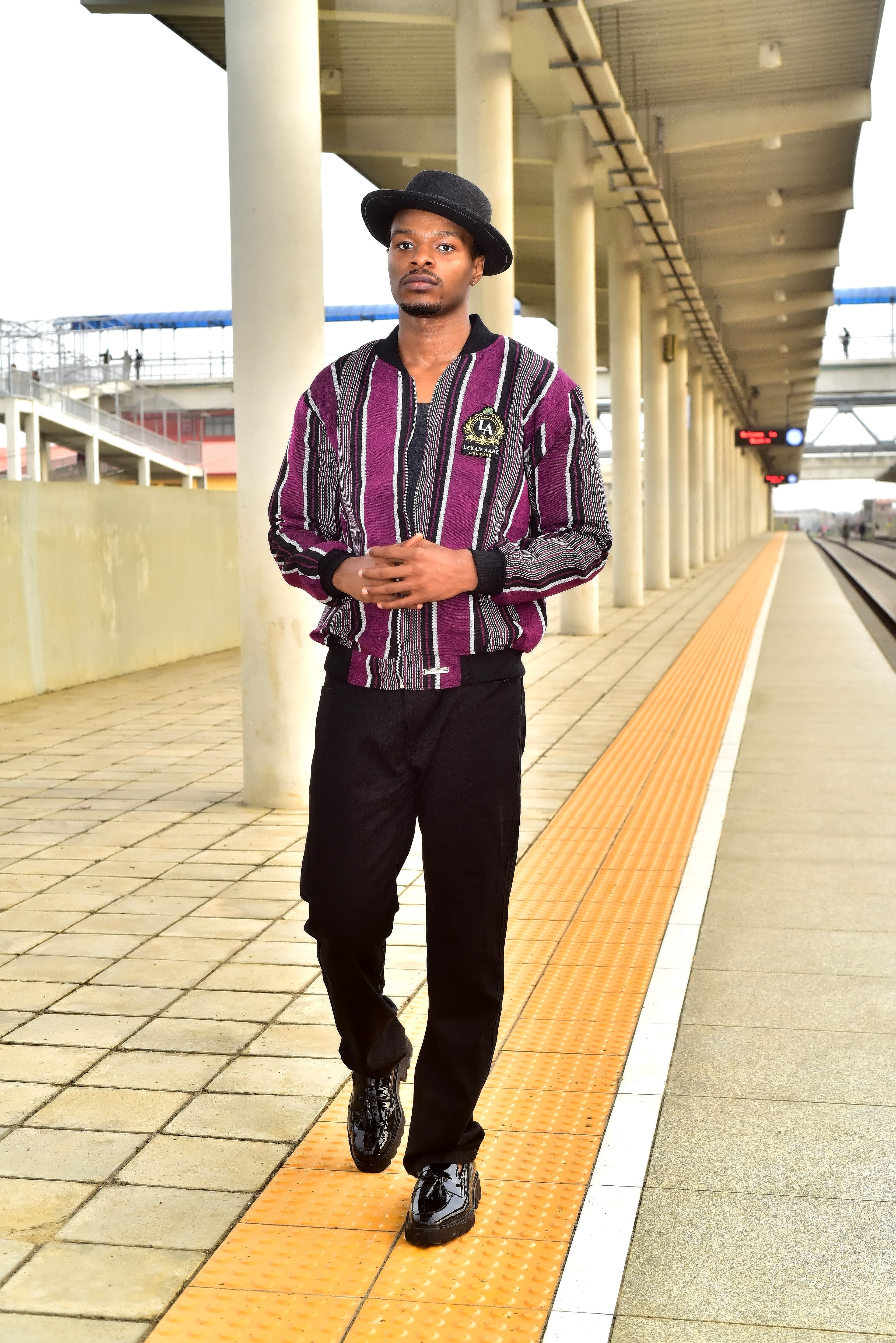 AṢỌ̀YÉ – The Jacket of Prestige